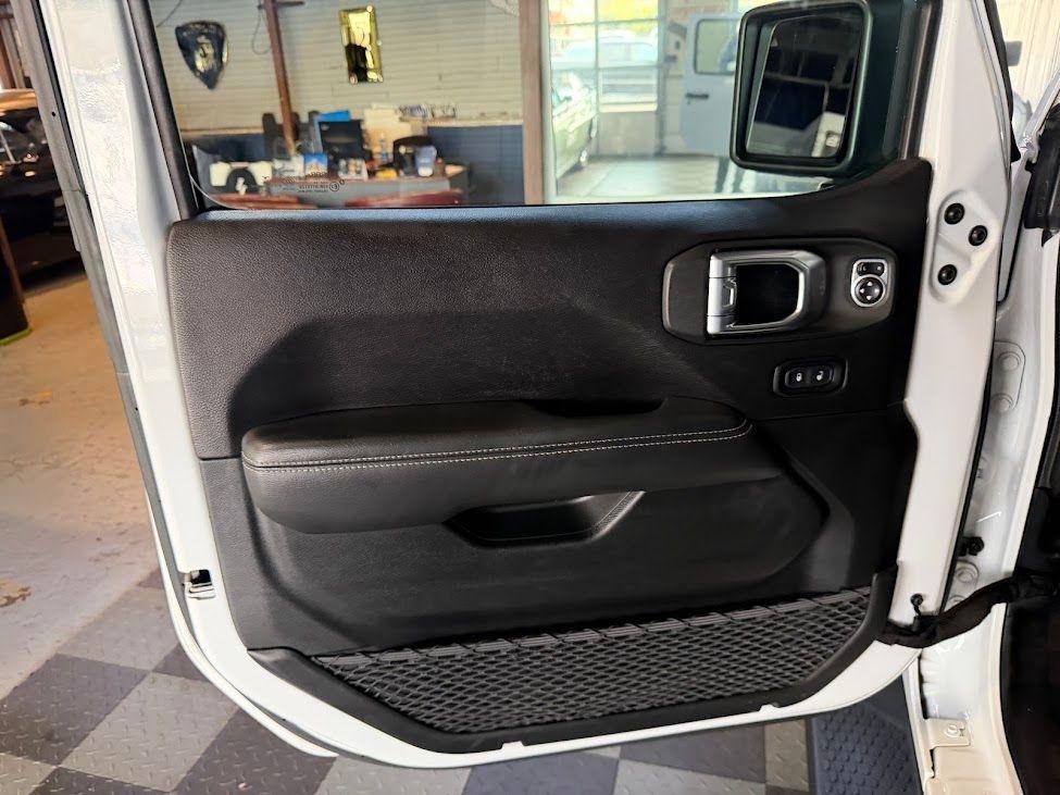 Jeep Wrangler Unlimited Sahara 2019