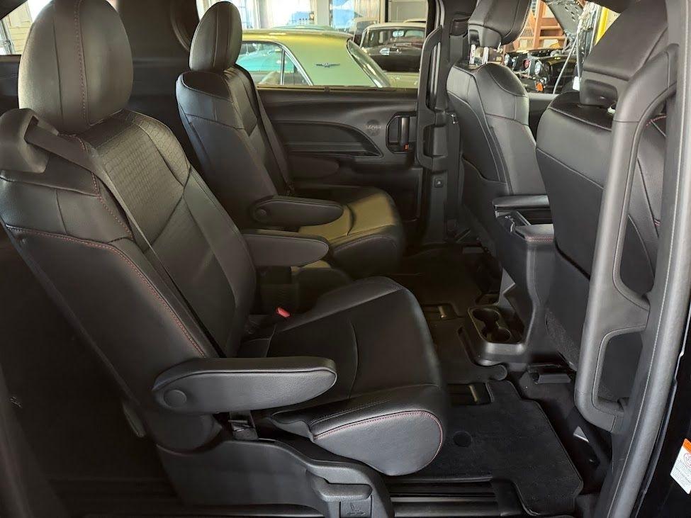 Toyota Sienna Unknown 2025