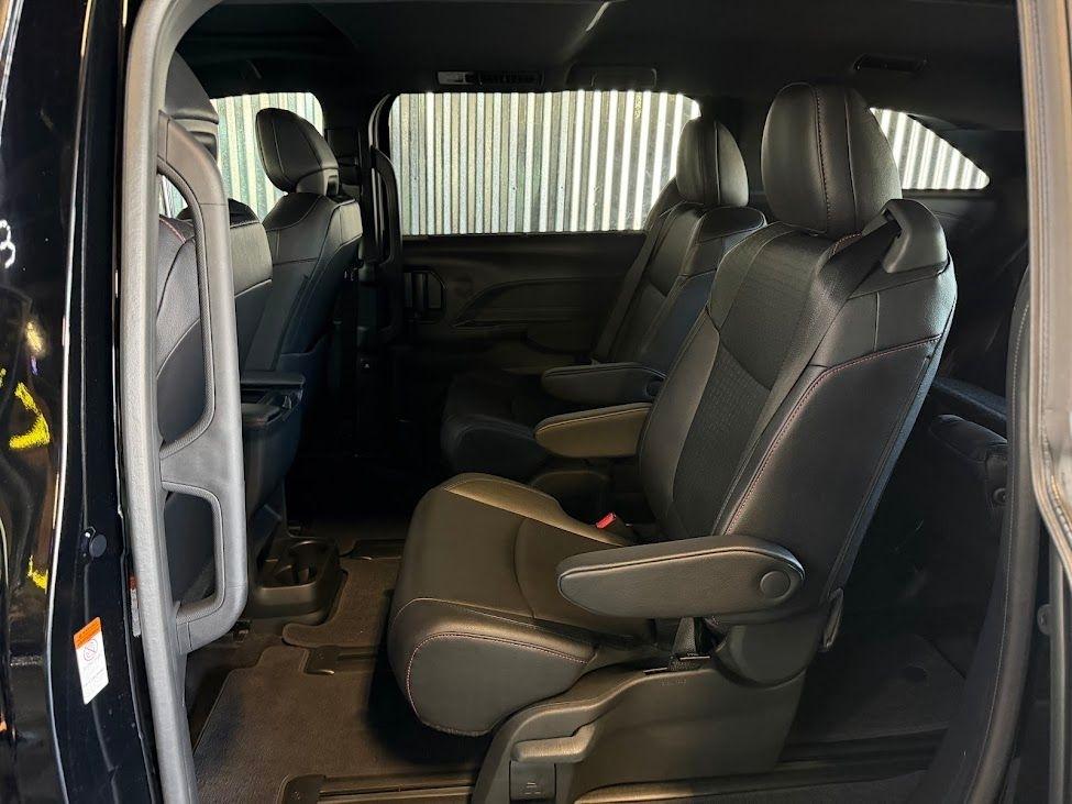 Toyota Sienna Unknown 2025
