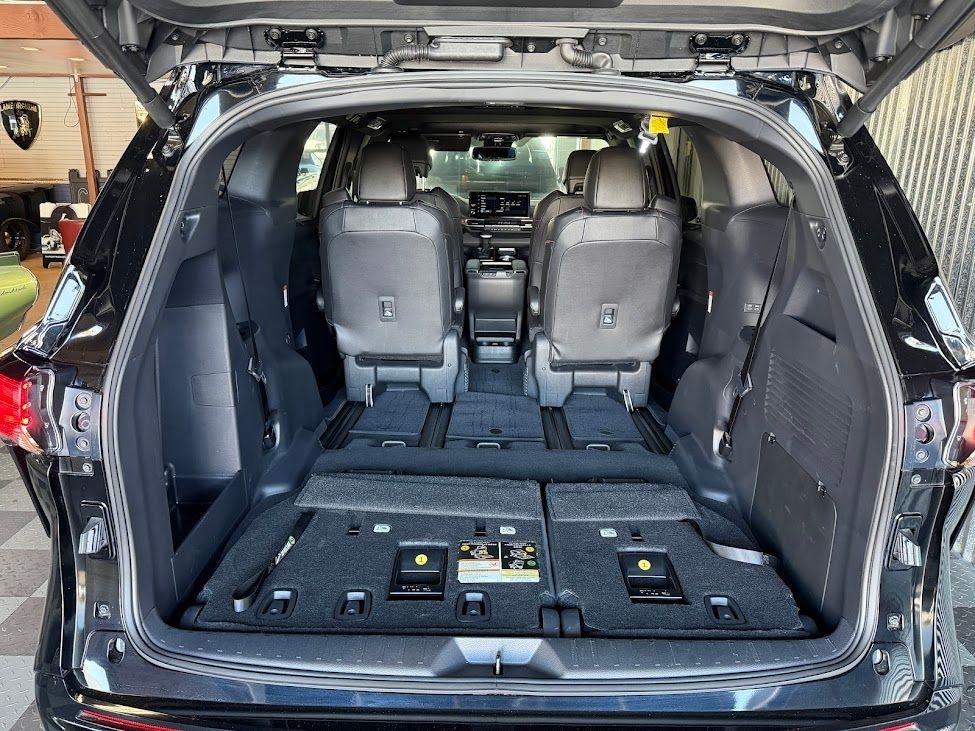 Toyota Sienna Unknown 2025