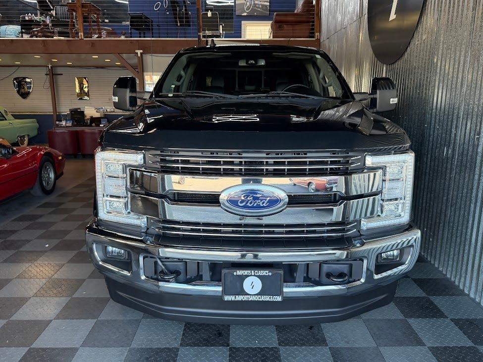 Ford F-350 SD Lariat Crew Cab 4WD 2019