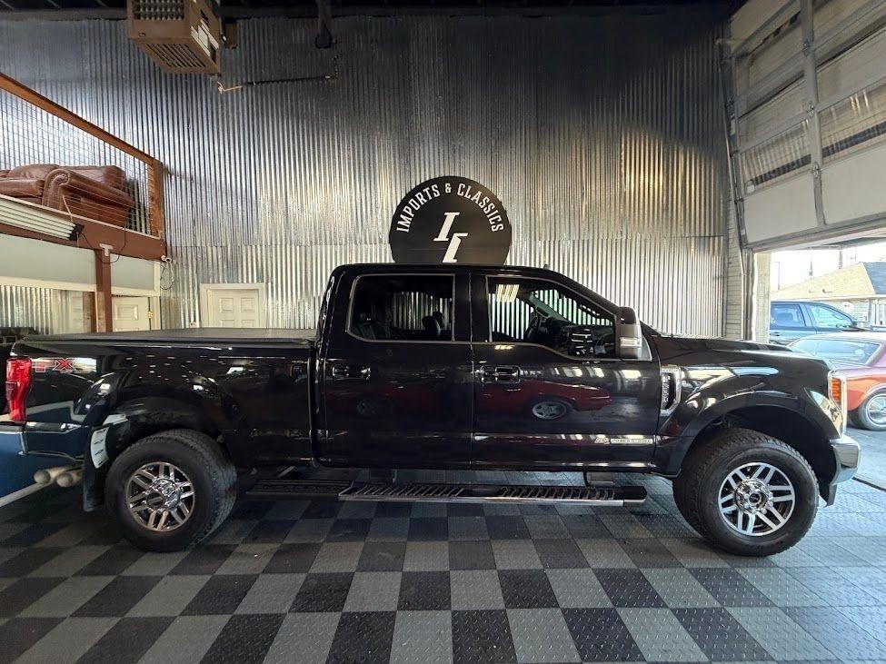 Ford F-350 SD Lariat Crew Cab 4WD 2019