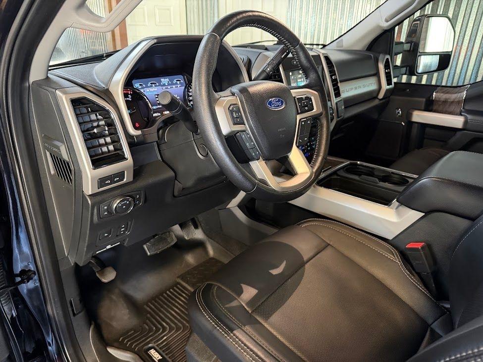 Ford F-350 SD Lariat Crew Cab 4WD 2019