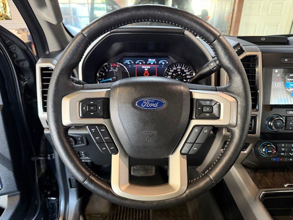Ford F-350 SD Lariat Crew Cab 4WD 2019