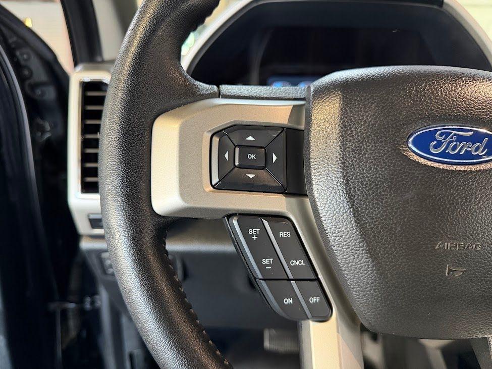 Ford F-350 SD Lariat Crew Cab 4WD 2019