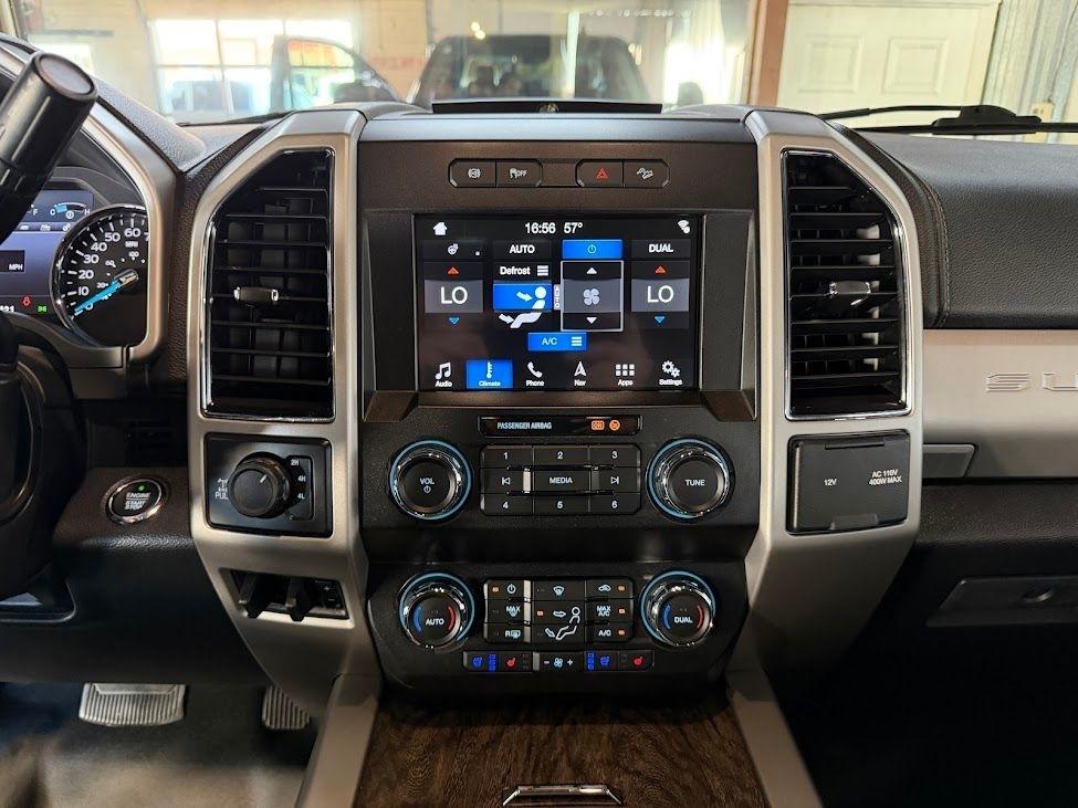 Ford F-350 SD Lariat Crew Cab 4WD 2019