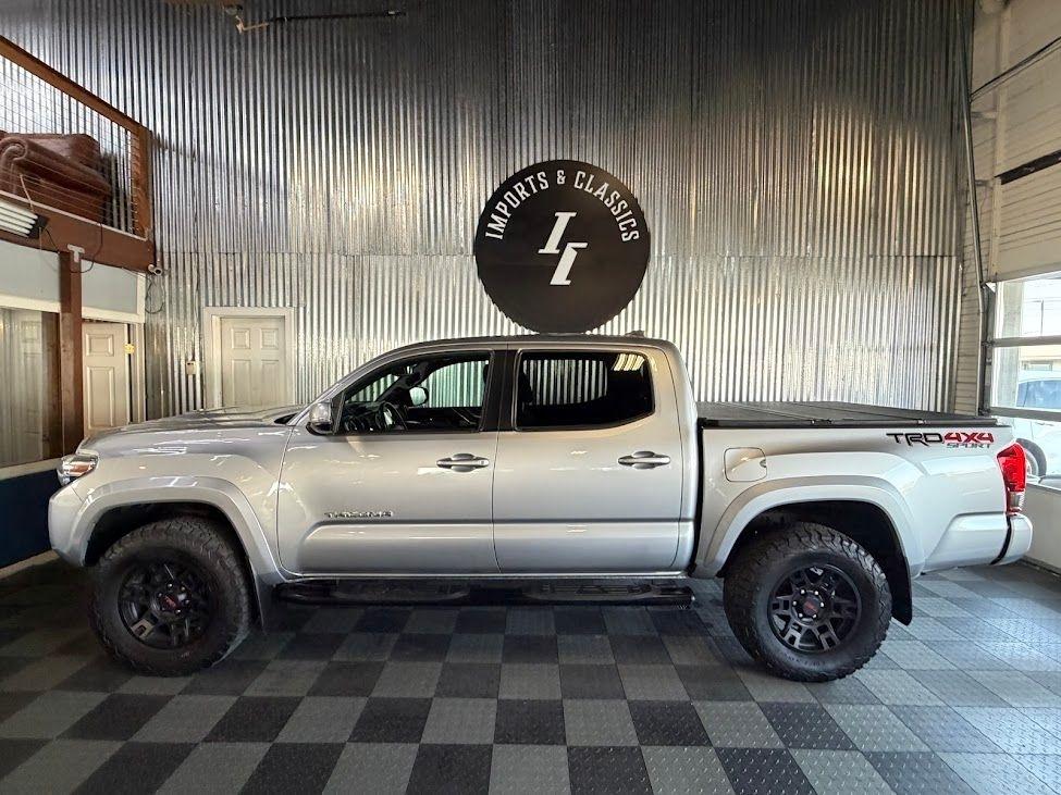 Toyota Tacoma SR5 Double Cab Long Bed V6 6AT 4WD 2017