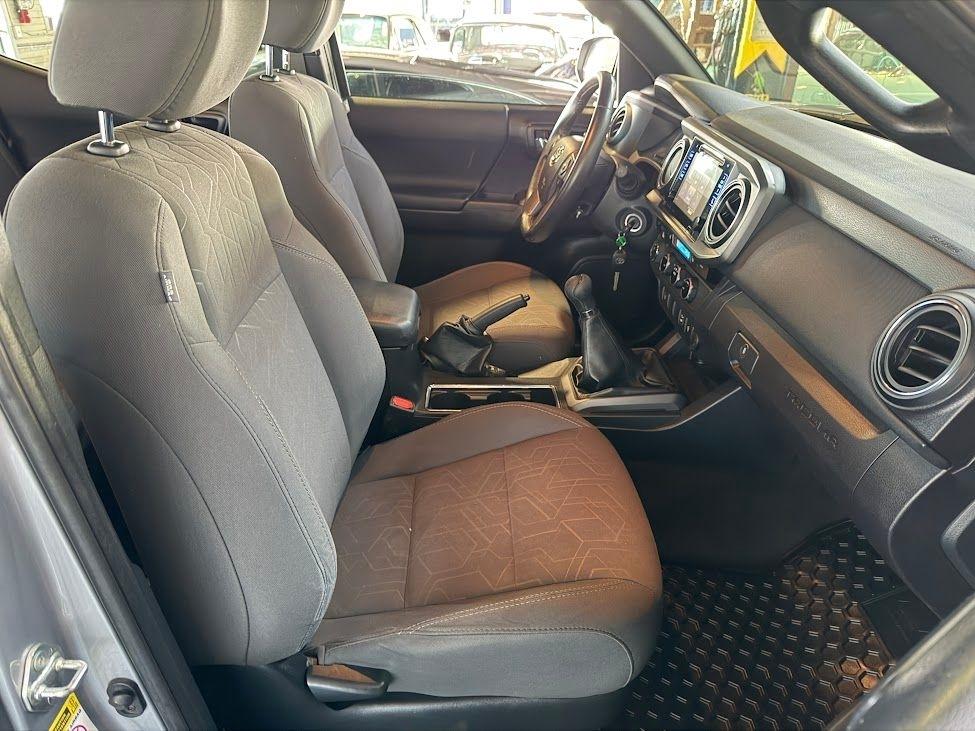 Toyota Tacoma SR5 Double Cab Long Bed V6 6AT 4WD 2017