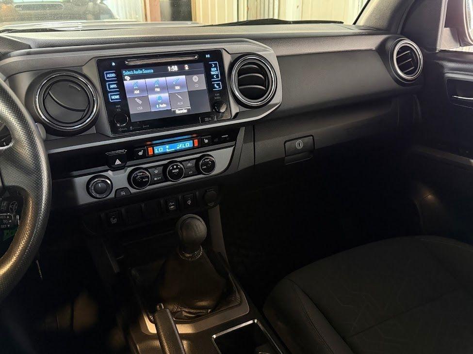 Toyota Tacoma SR5 Double Cab Long Bed V6 6AT 4WD 2017