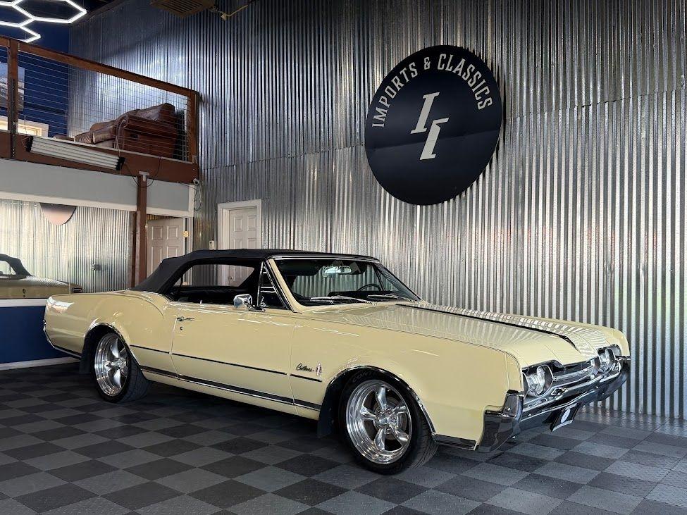 Oldsmobile Cutlass Convertible 1967