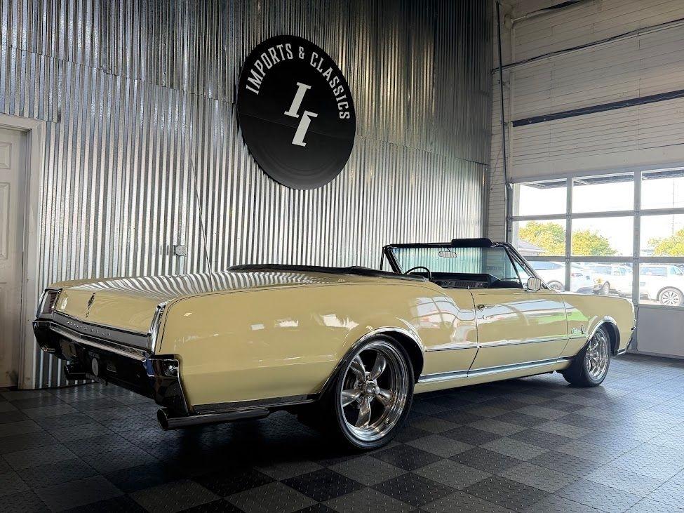 Oldsmobile Cutlass Convertible 1967
