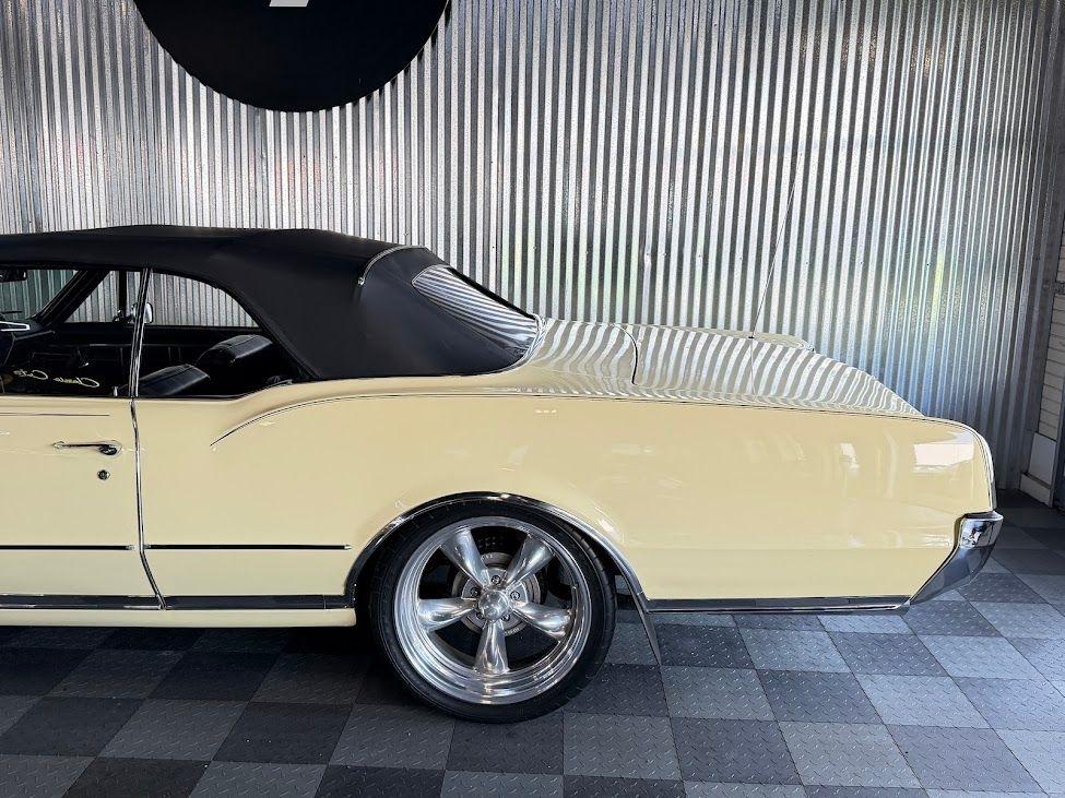 Oldsmobile Cutlass Convertible 1967