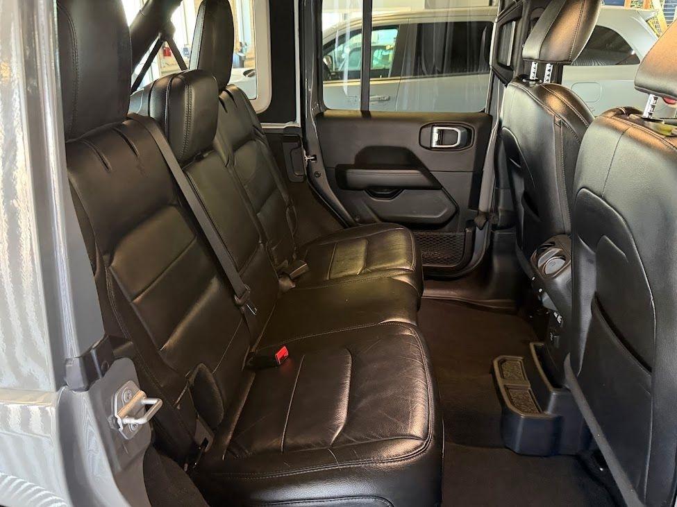 Jeep Wrangler Unlimited Sahara 2021