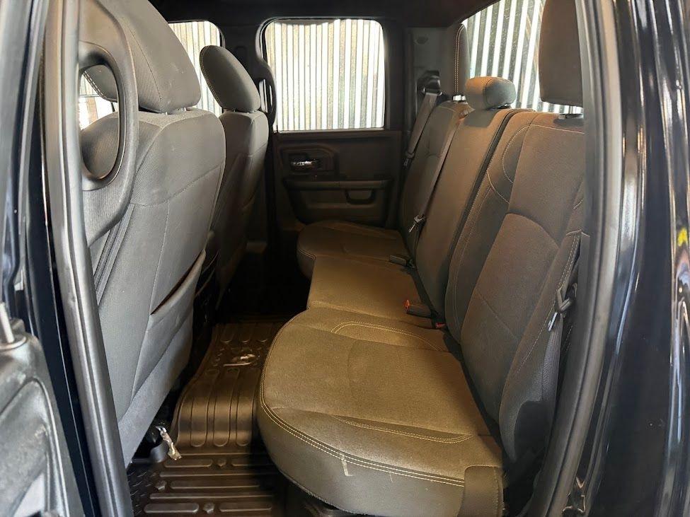 RAM 1500 SLT Quad Cab 4WD 2021