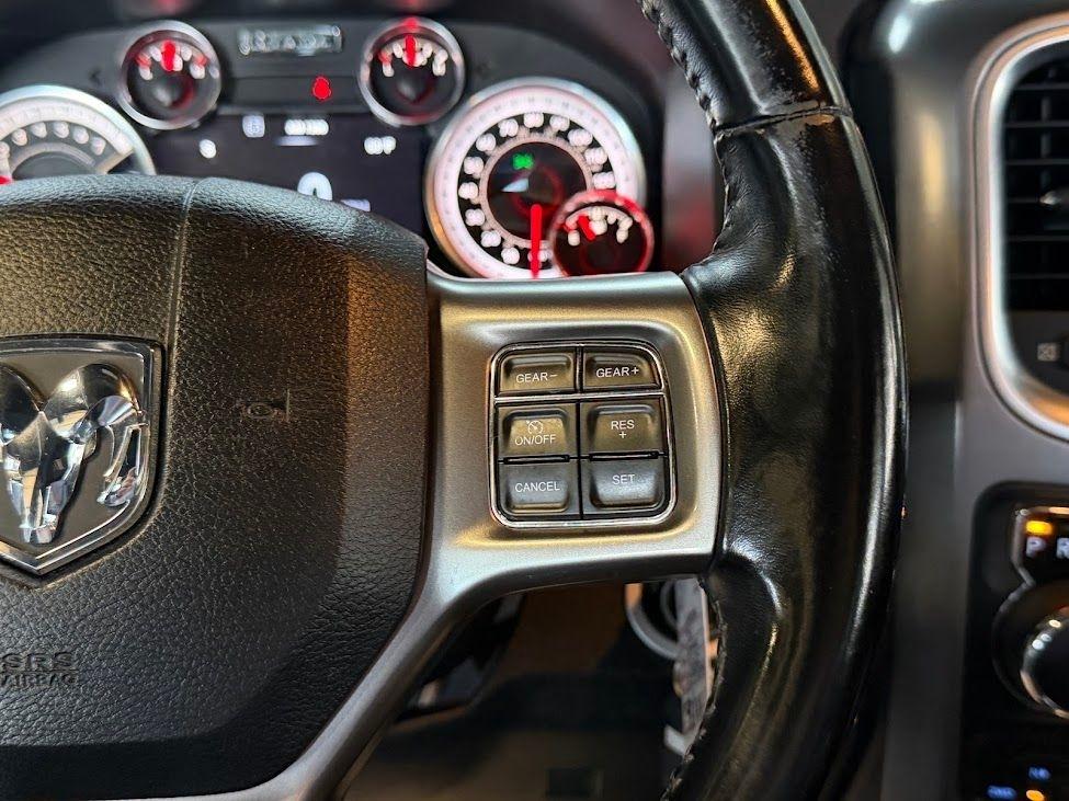 RAM 1500 SLT Quad Cab 4WD 2021