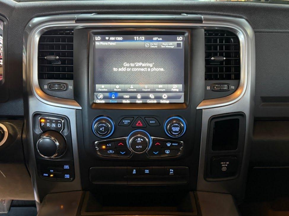 RAM 1500 SLT Quad Cab 4WD 2021