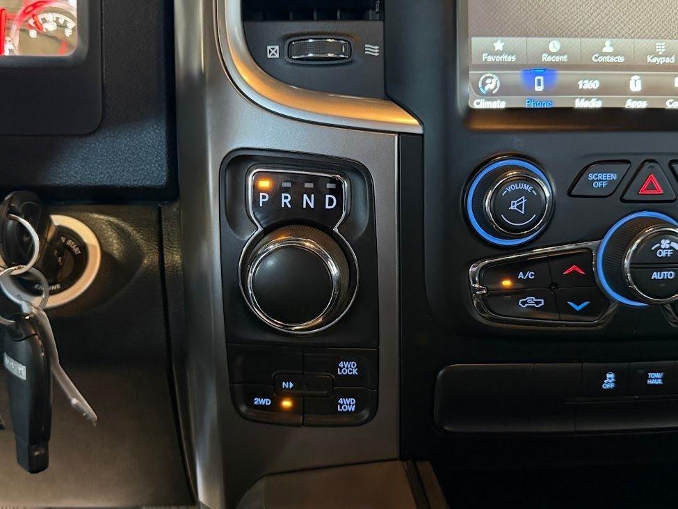 RAM 1500 SLT Quad Cab 4WD 2021