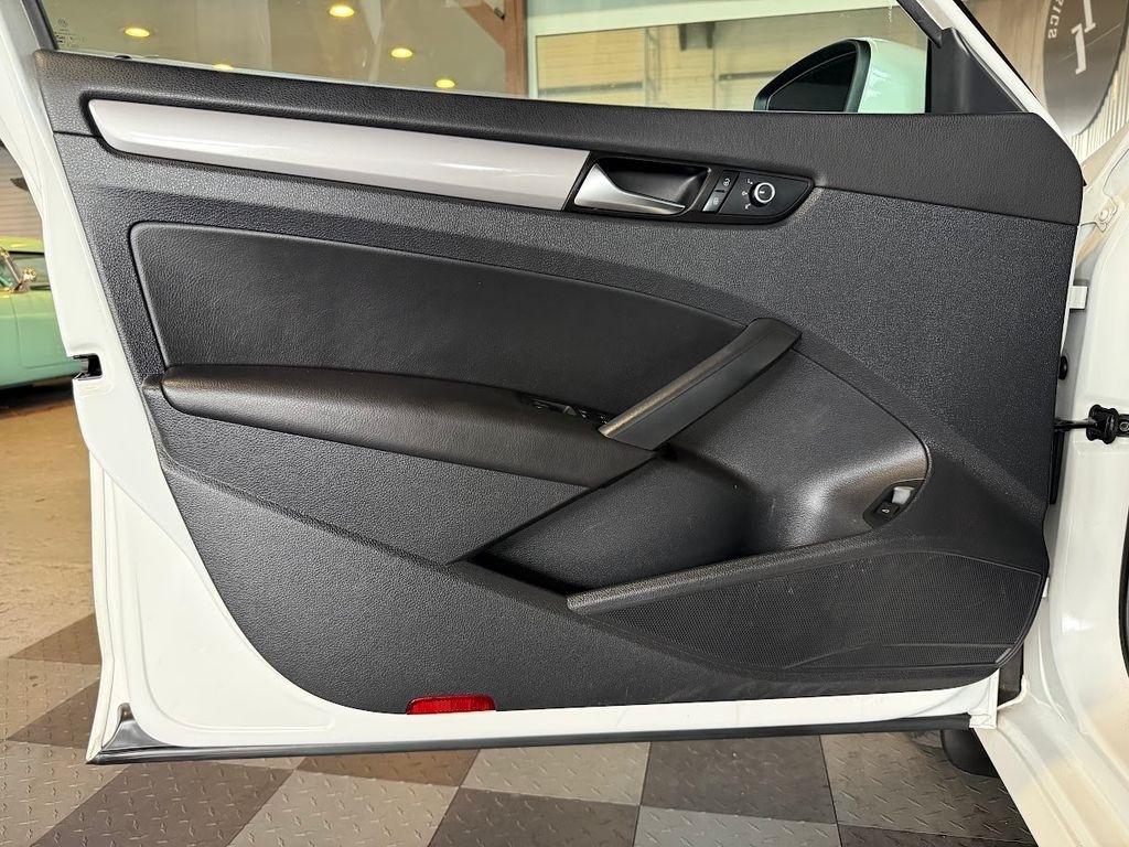 Volkswagen Passat Wolfsburg Edition PZEV 6A 2015
