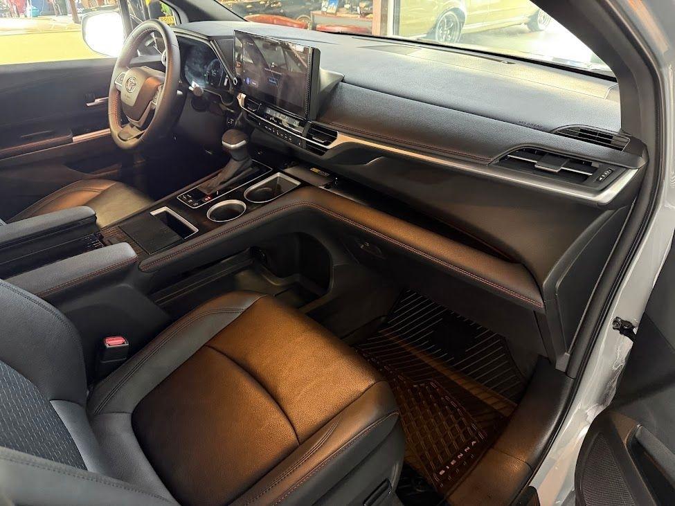 Toyota Sienna Unknown 2025