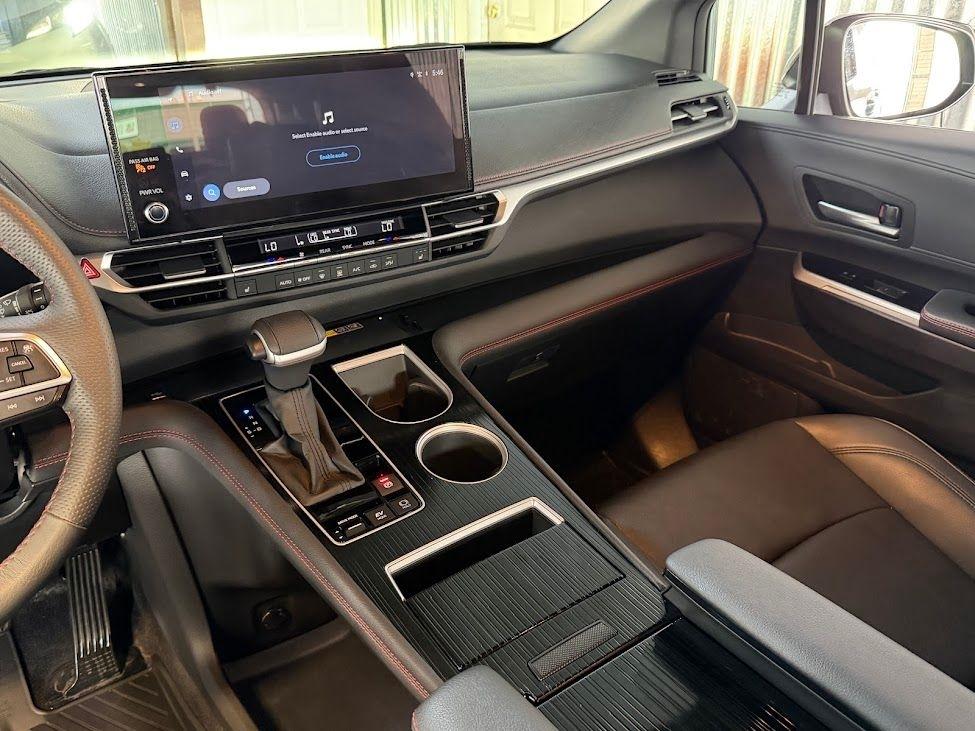 Toyota Sienna Unknown 2025