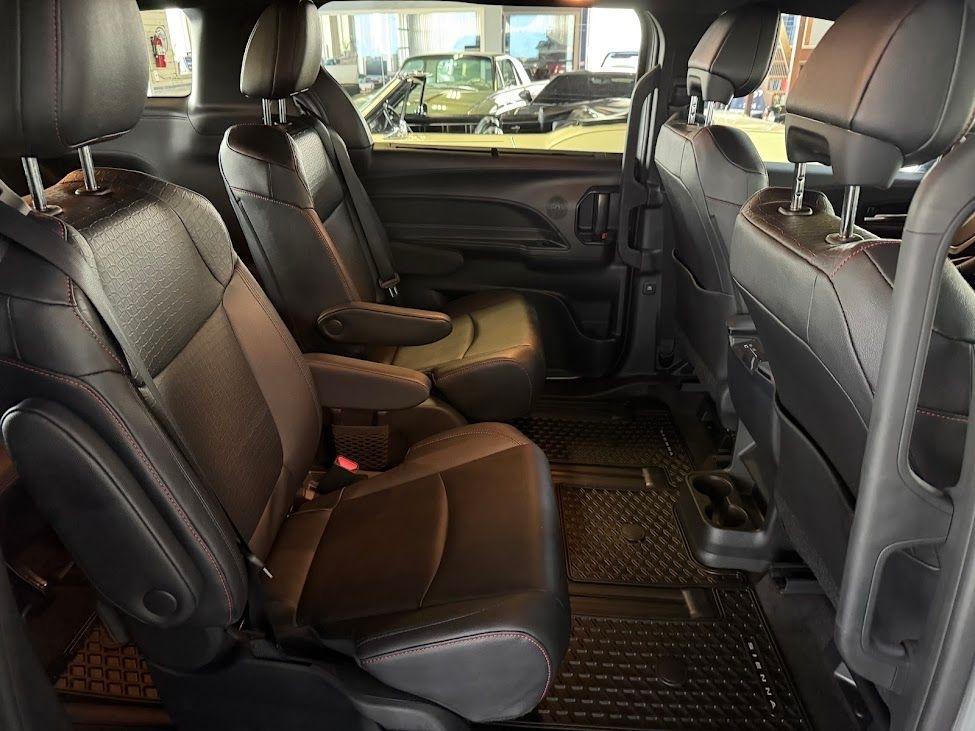 Toyota Sienna Unknown 2025
