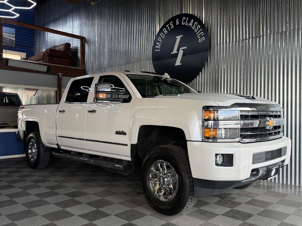 Chevrolet Silverado 3500HD LTZ Crew Cab 4WD 2018