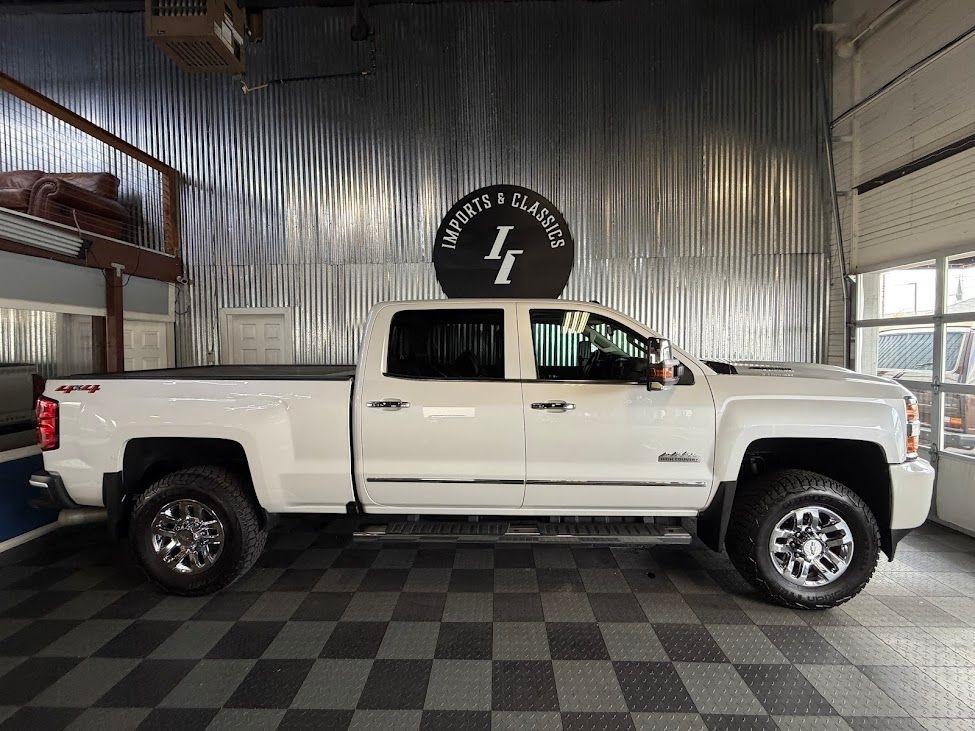 Chevrolet Silverado 3500HD LTZ Crew Cab 4WD 2018