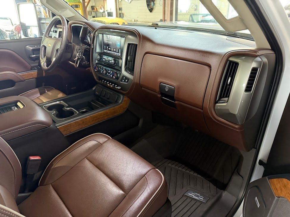 Chevrolet Silverado 3500HD LTZ Crew Cab 4WD 2018