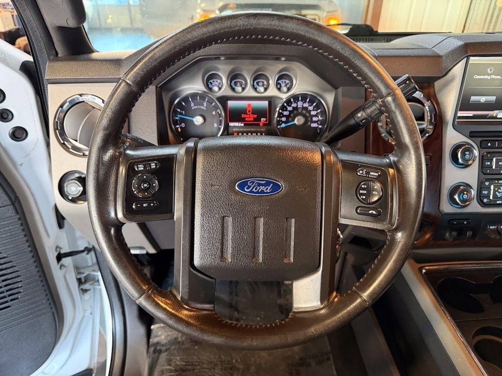 Ford F-350 SD Lariat Crew Cab 4WD 2016