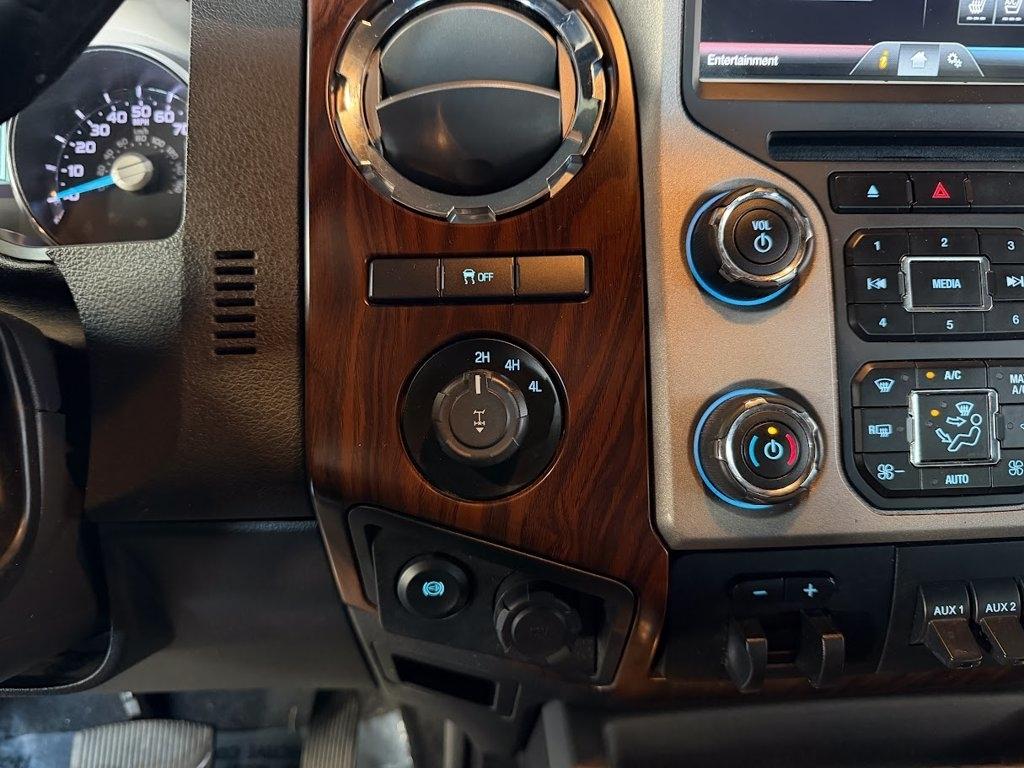 Ford F-350 SD Lariat Crew Cab 4WD 2016