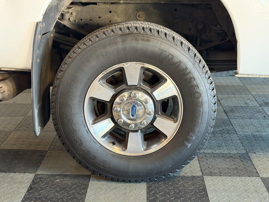 Ford F-350 SD Lariat Crew Cab 4WD 2016