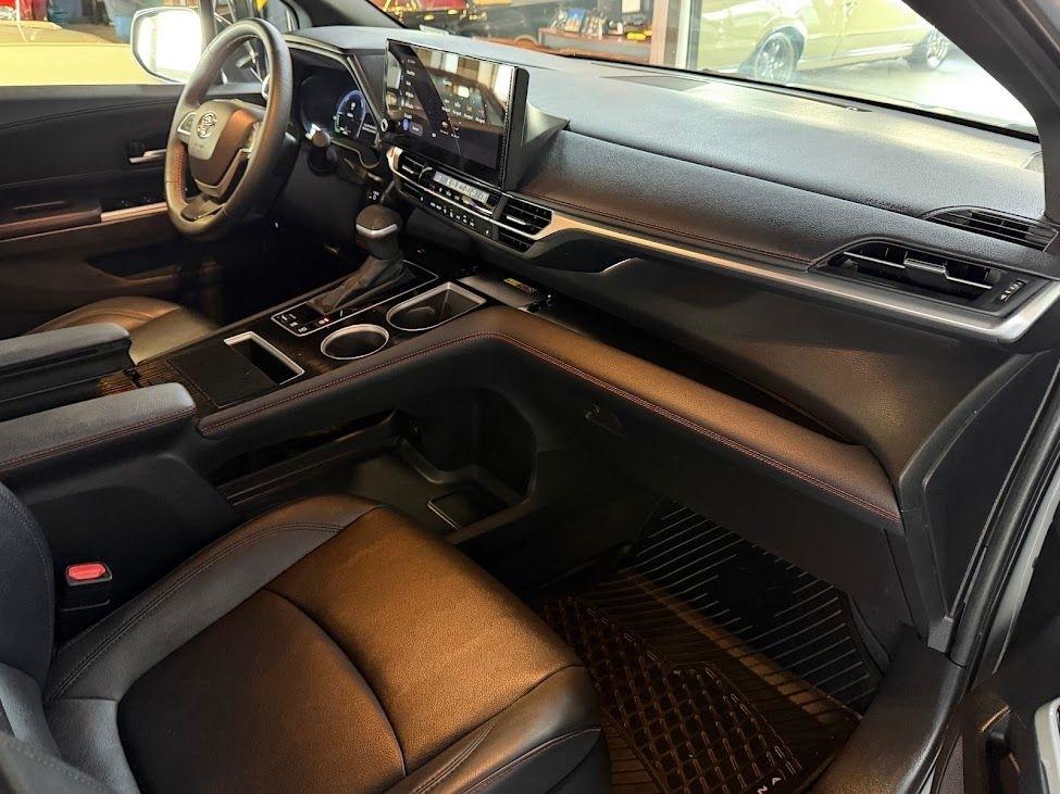 Toyota Sienna Unknown 2025