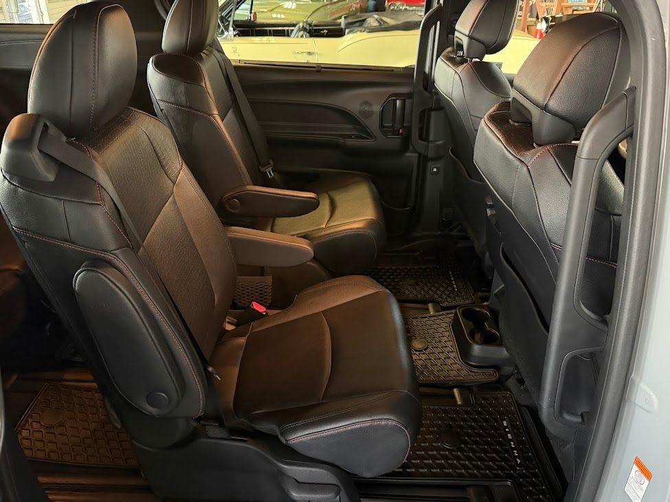 Toyota Sienna Unknown 2025