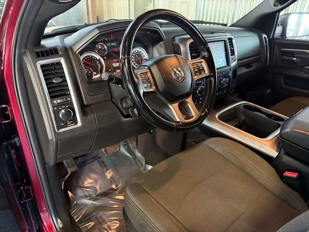 RAM 1500 Classic Tradesman Crew Cab SWB 4WD 2021