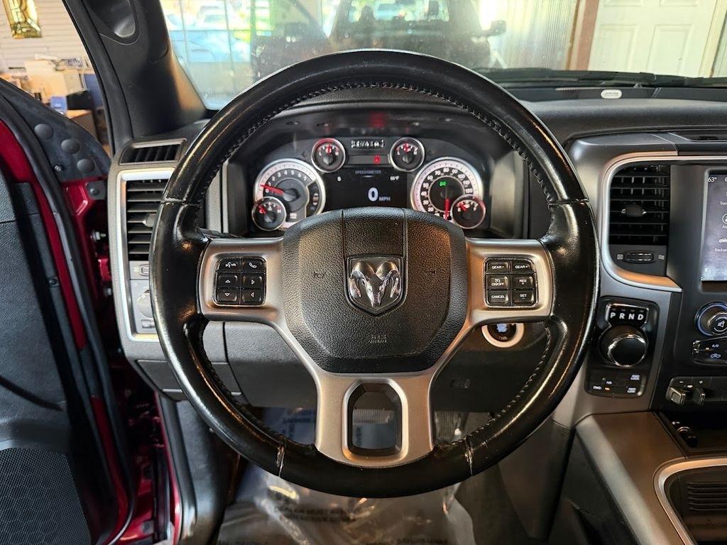 RAM 1500 Classic Tradesman Crew Cab SWB 4WD 2021