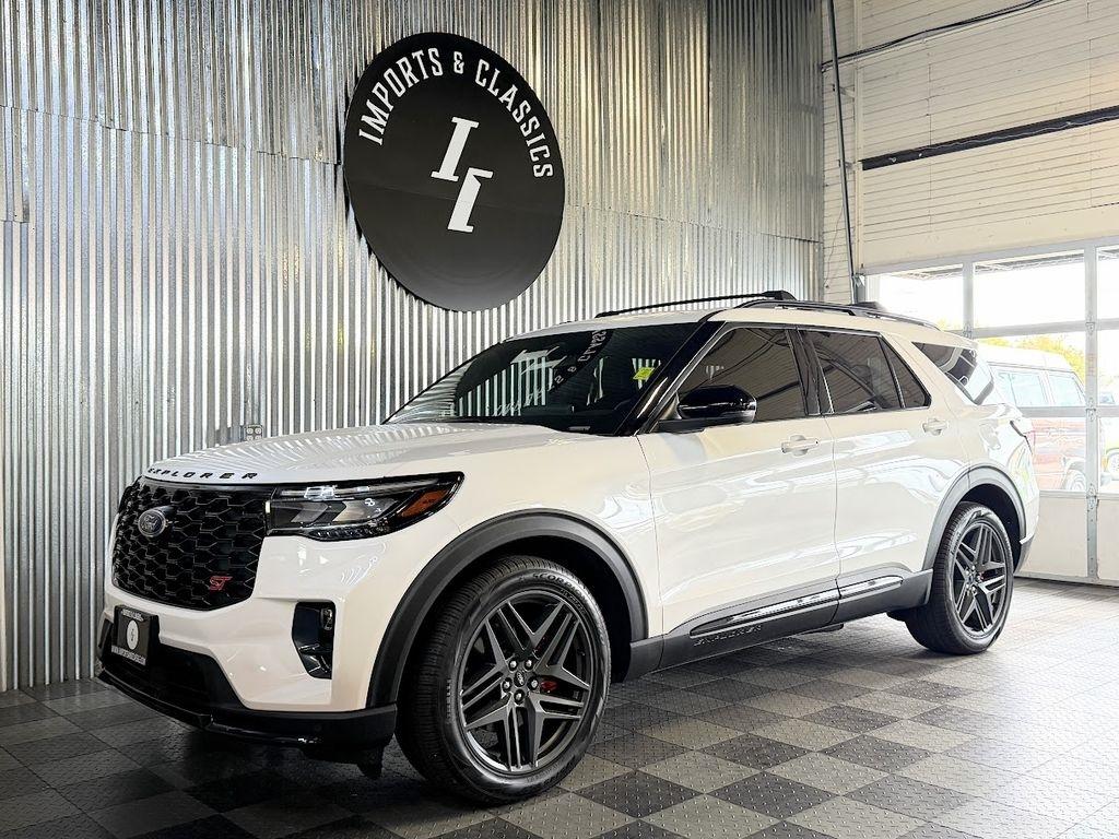 2025 Ford Explorer ST AWD