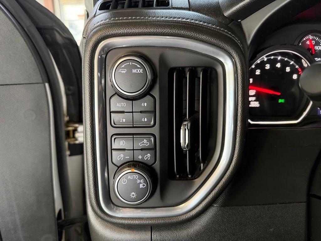Chevrolet Silverado 1500 RST Crew Cab 4WD 2020