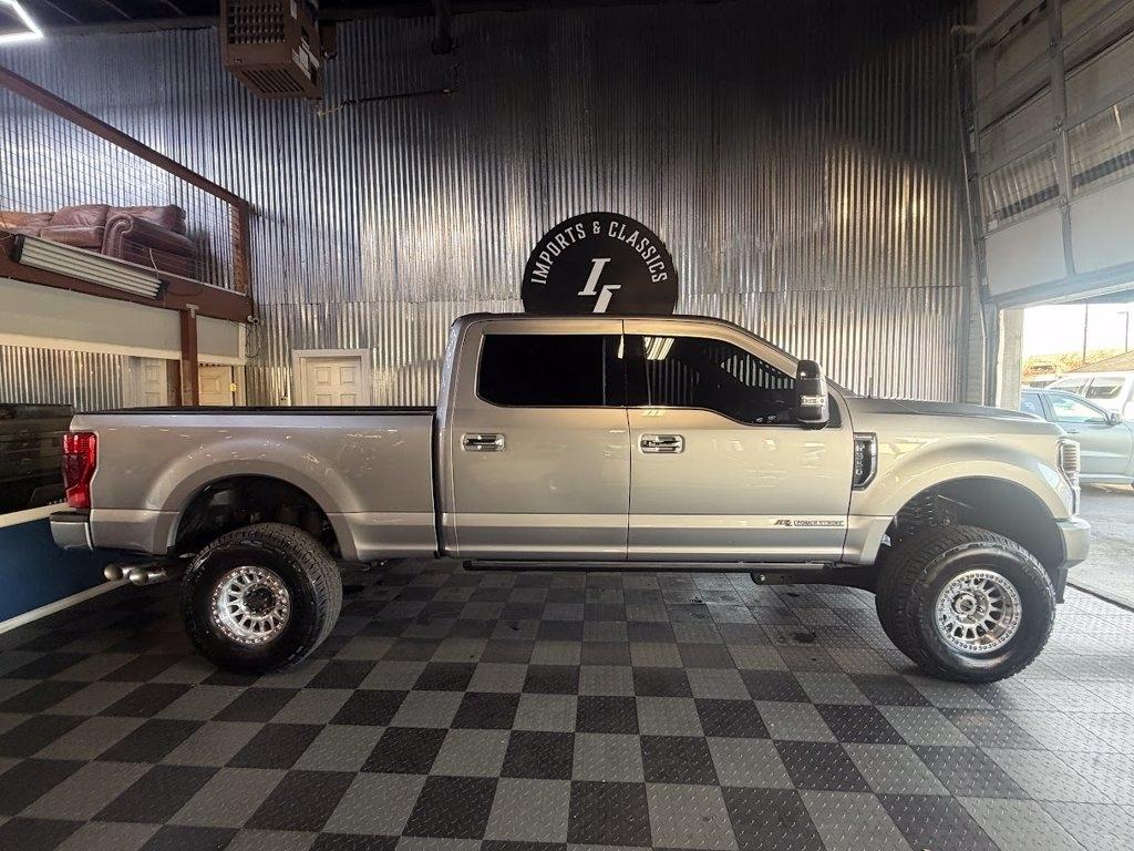Ford F-350 SD Platinum Crew Cab 4WD 2022