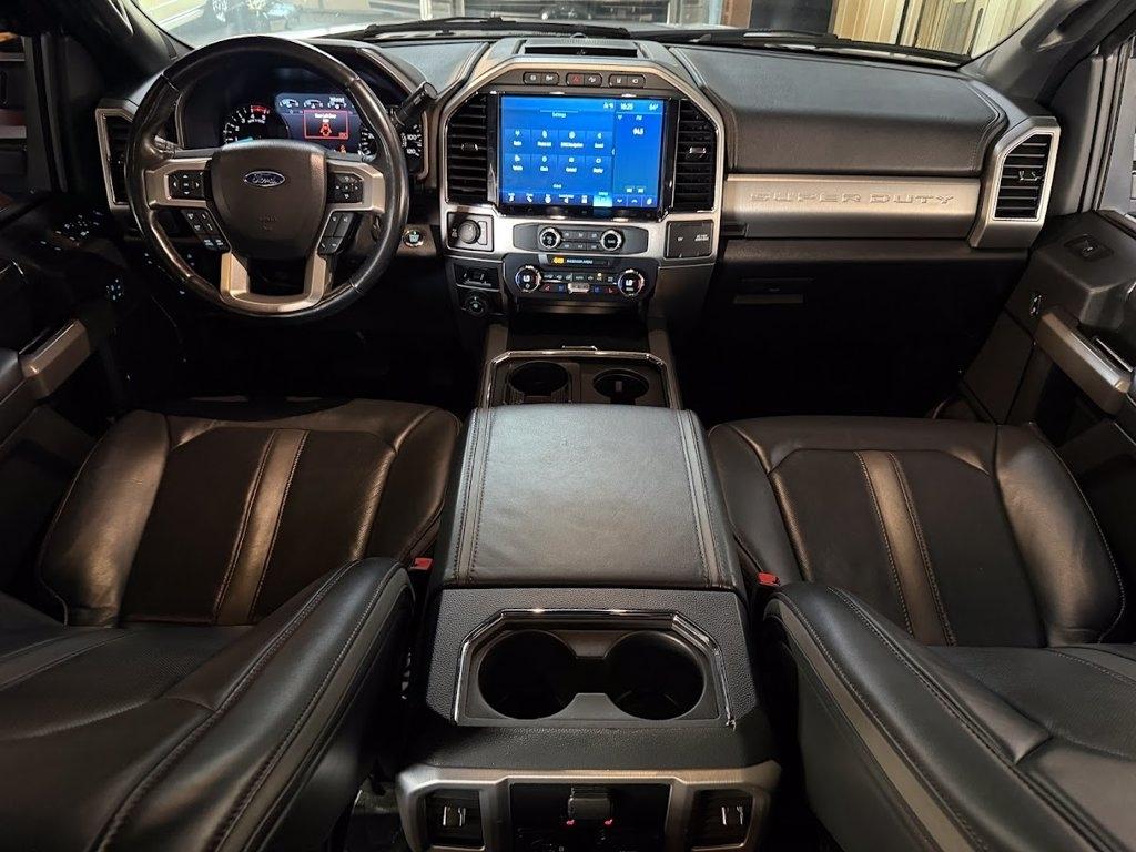 Ford F-350 SD Platinum Crew Cab 4WD 2022