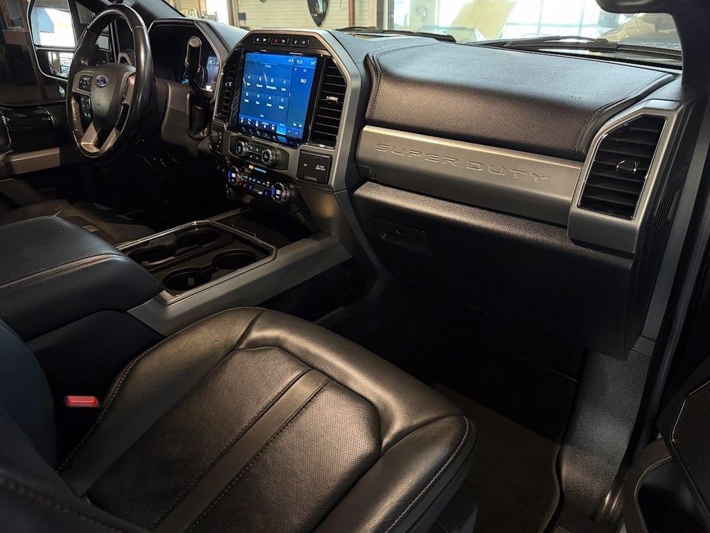 Ford F-350 SD Platinum Crew Cab 4WD 2022