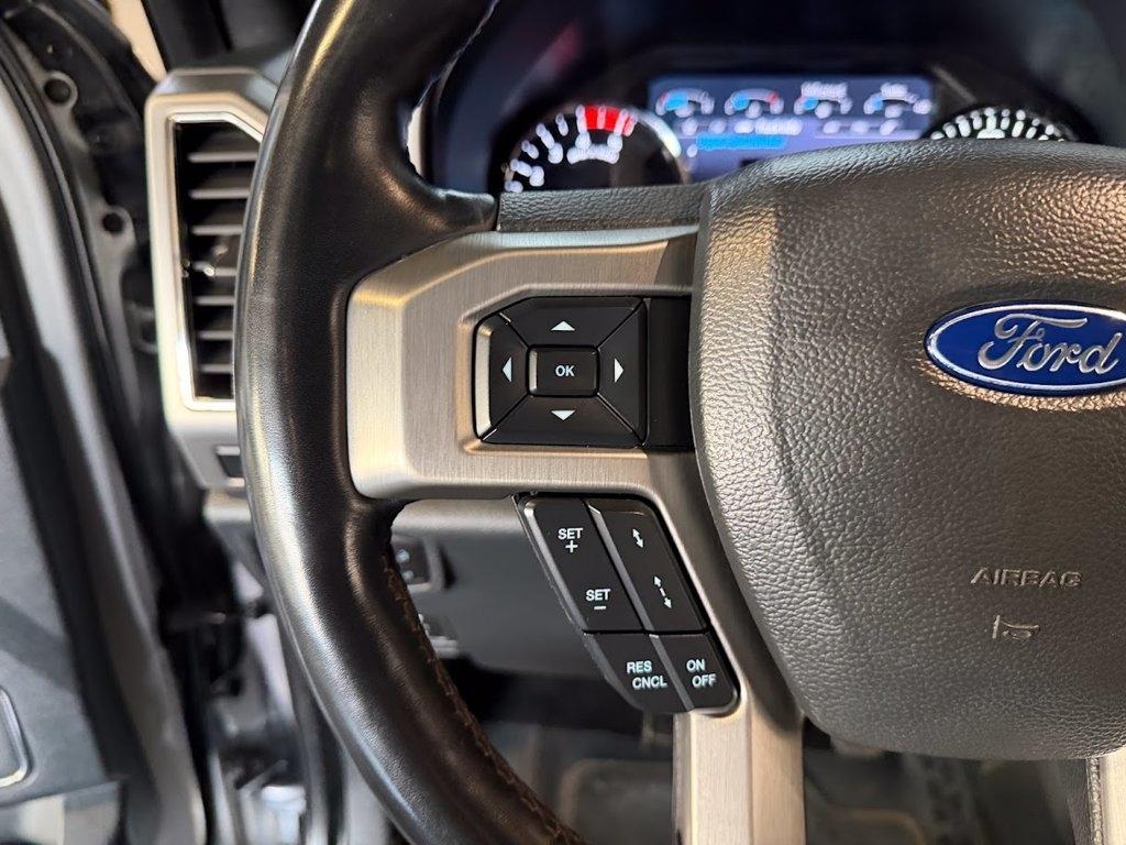 Ford F-350 SD Platinum Crew Cab 4WD 2022