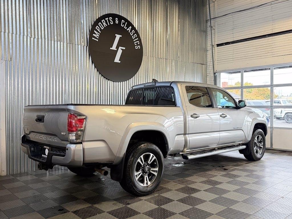 Toyota Tacoma Limited Double Cab Super Long Bed V6 5AT 4WD 2016