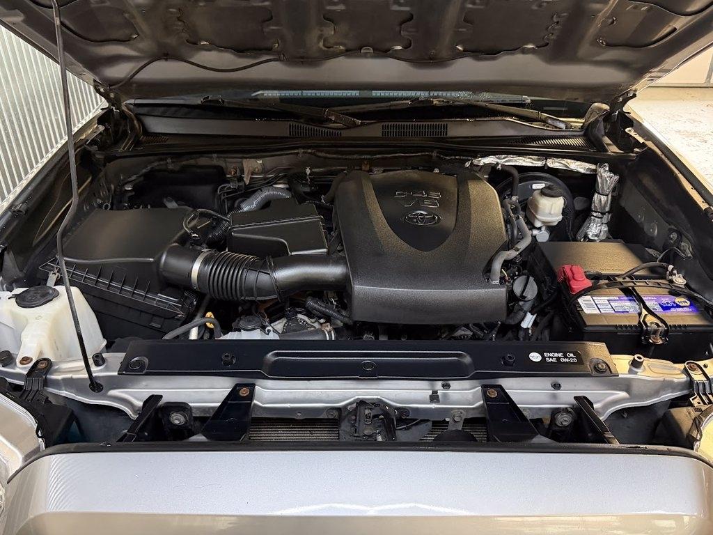 Toyota Tacoma Limited Double Cab Super Long Bed V6 5AT 4WD 2016