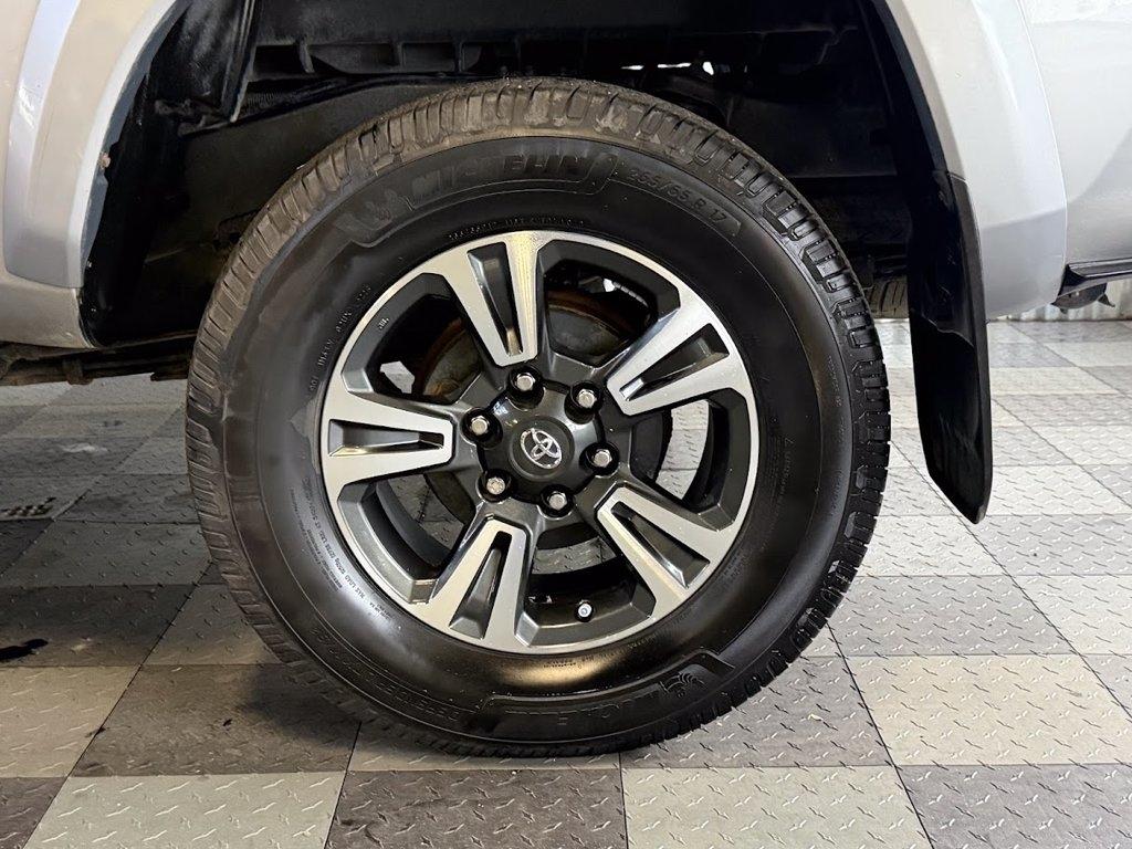 Toyota Tacoma Limited Double Cab Super Long Bed V6 5AT 4WD 2016