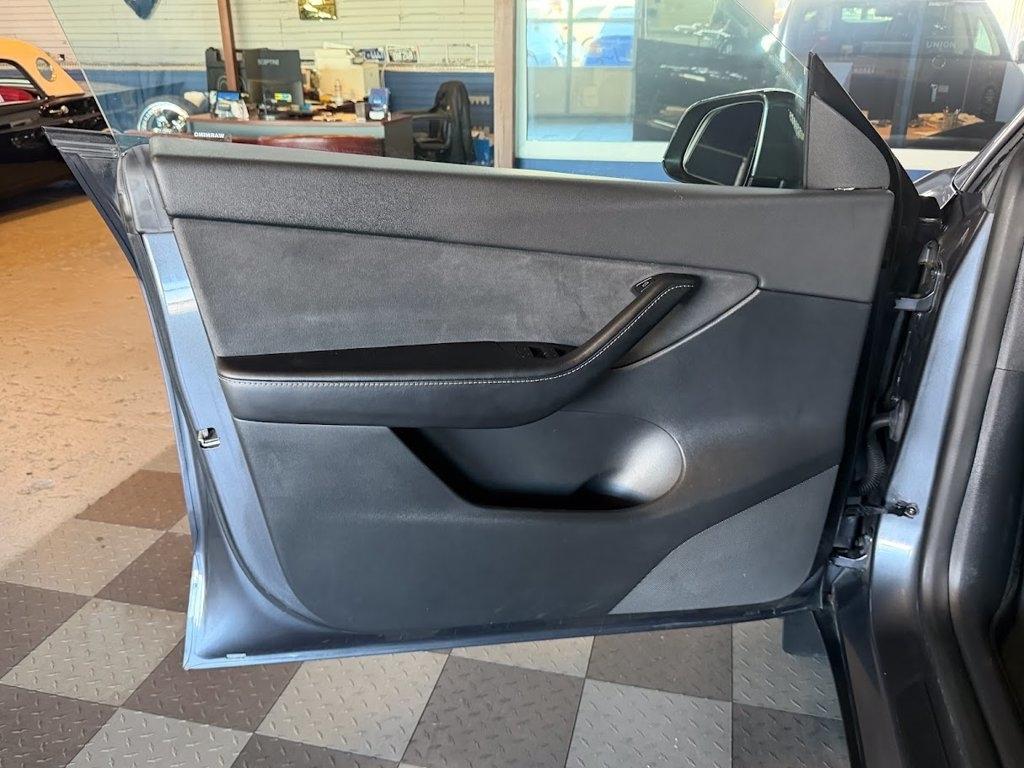 Tesla Model Y Long Range 2021
