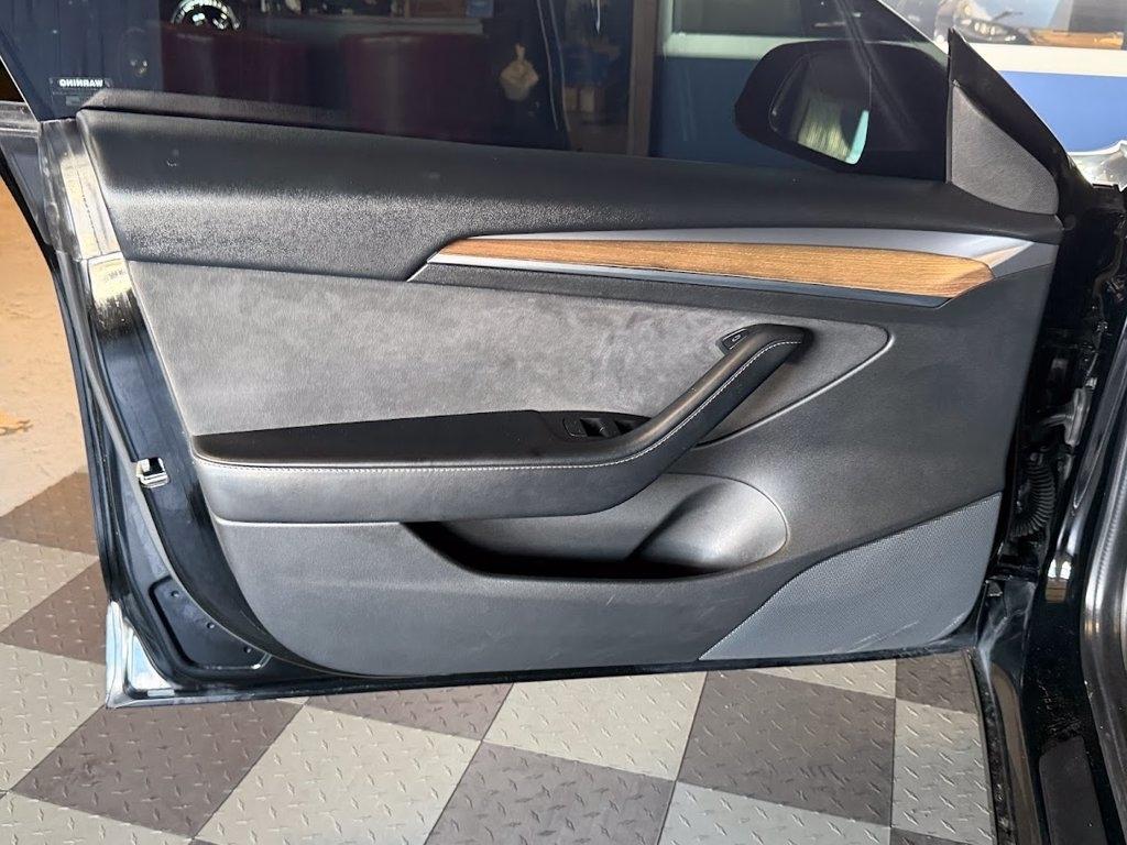 Tesla Model 3 Long Range 2021