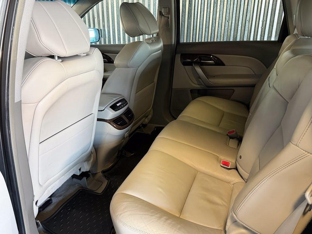 Acura MDX 6-Spd AT w/Tech Package 2012