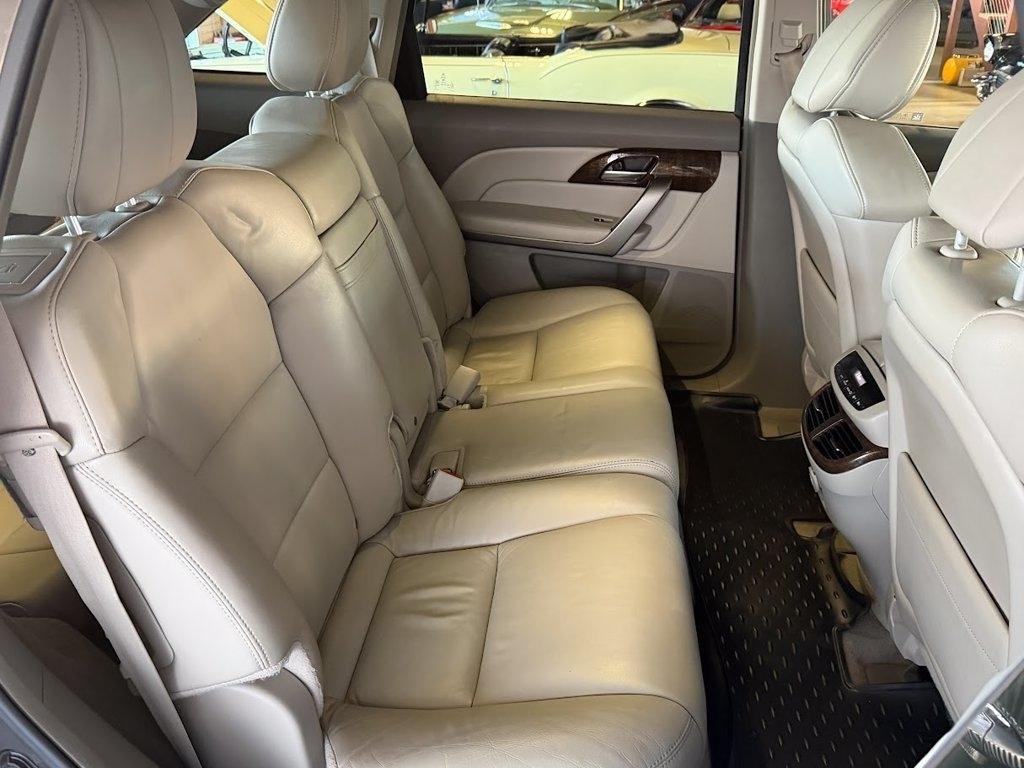 Acura MDX 6-Spd AT w/Tech Package 2012