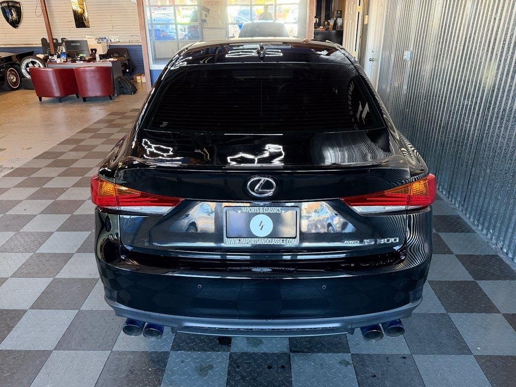 Lexus IS 300 RWD 2019