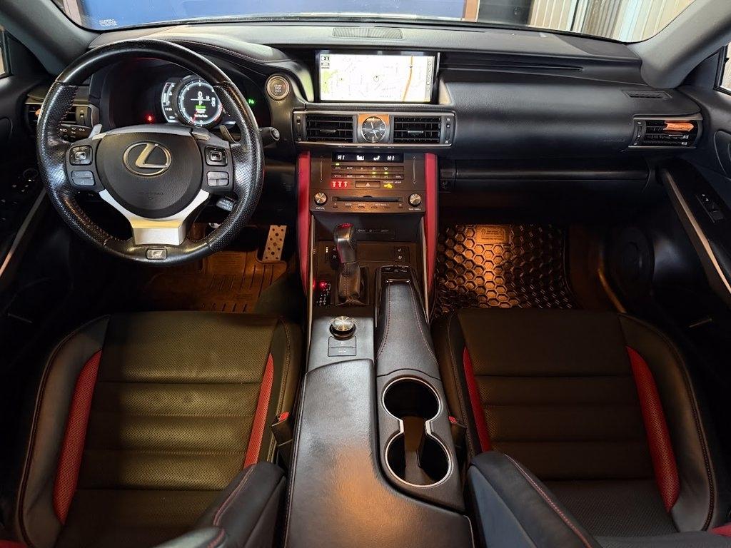 Lexus IS 300 RWD 2019